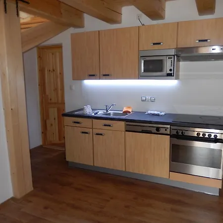 U Lochu Apartment *
